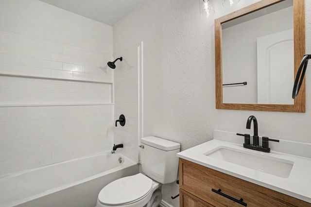 4305 Lucero Drive, Granbury, TX 76048