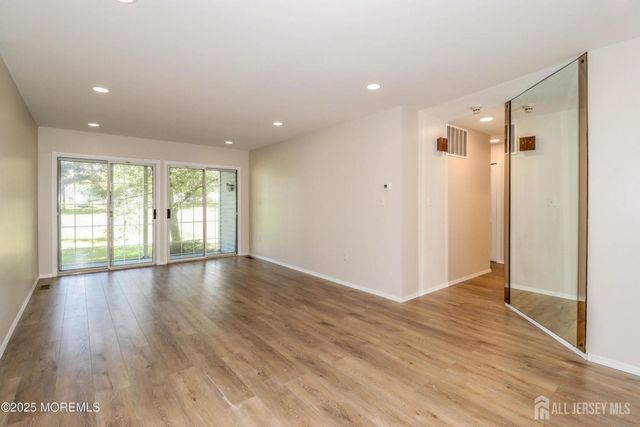 8 Benjamin Franklin Drive, Monroe, NJ 08831