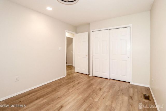 8 Benjamin Franklin Drive, Monroe, NJ 08831