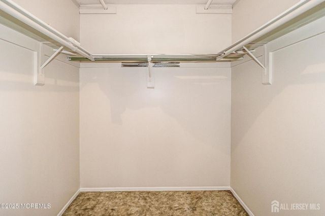 8 Benjamin Franklin Drive, Monroe, NJ 08831