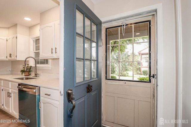 8 Benjamin Franklin Drive, Monroe, NJ 08831