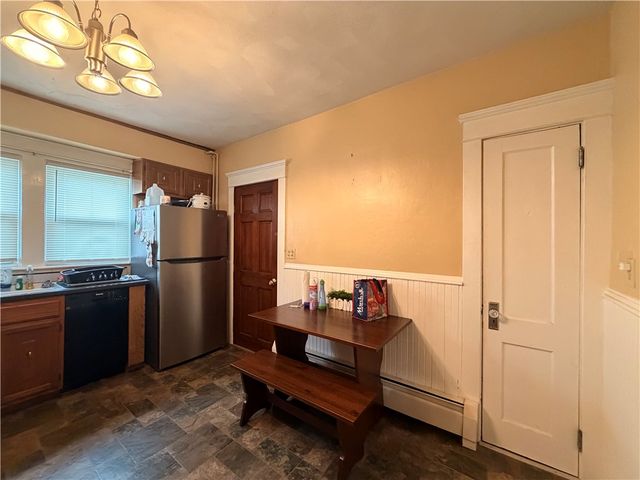 10 Russell Avenue, Newport, RI 02840