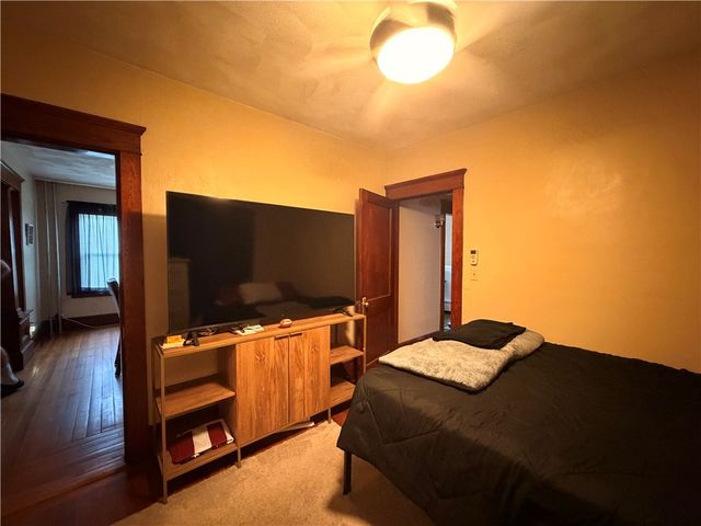 10 Russell Avenue, Newport, RI 02840