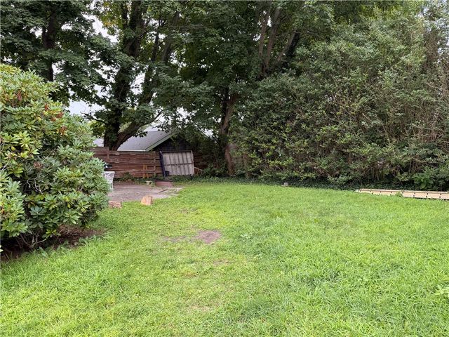 10 Russell Avenue, Newport, RI 02840