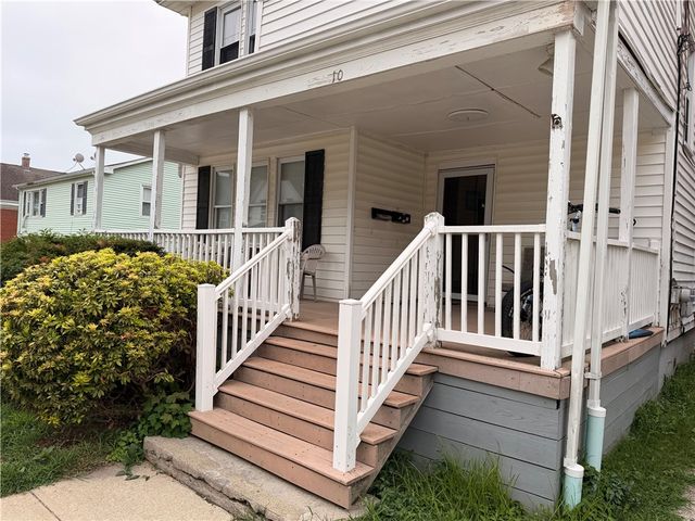 10 Russell Avenue, Newport, RI 02840