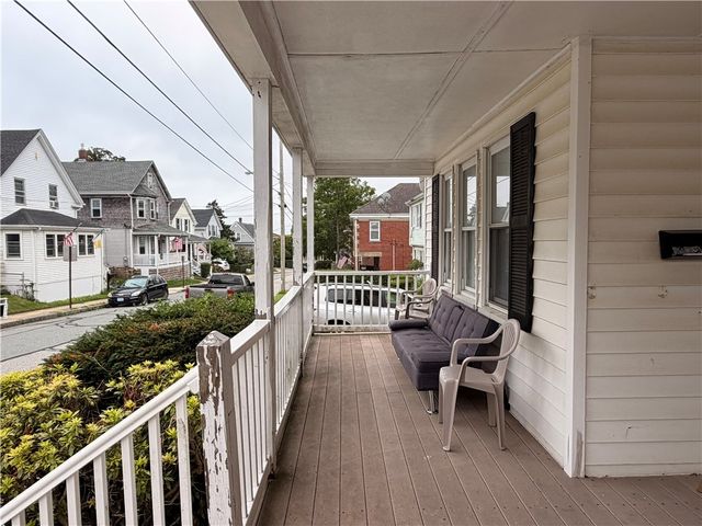 10 Russell Avenue, Newport, RI 02840