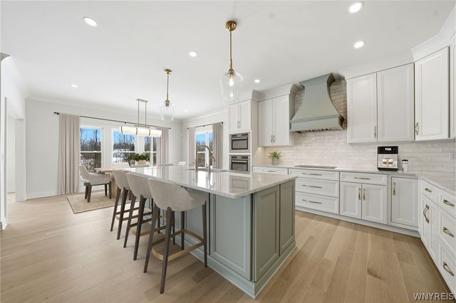 5136 Thompson Road, Clarence, NY 14031