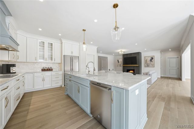 5136 Thompson Road, Clarence, NY 14031