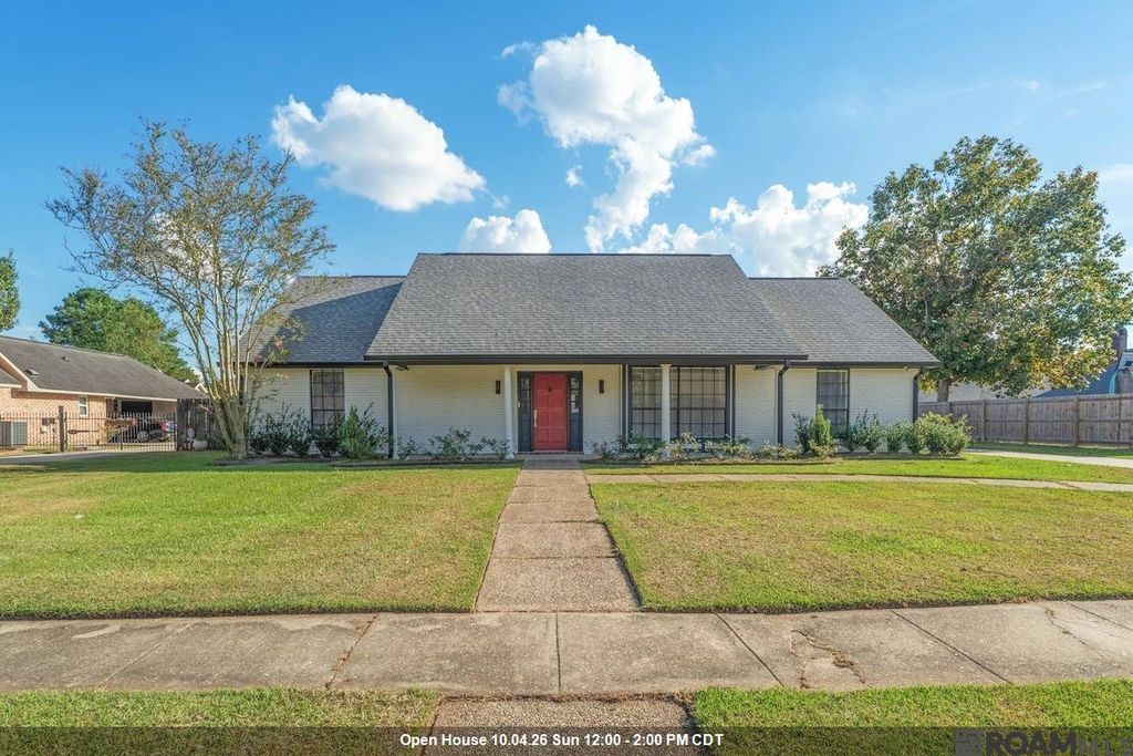 12214 Lake Ladare Ave, Baton Rouge, LA 70816