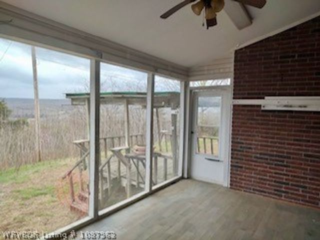 2625 Burnville Road, Greenwood, AR 72936