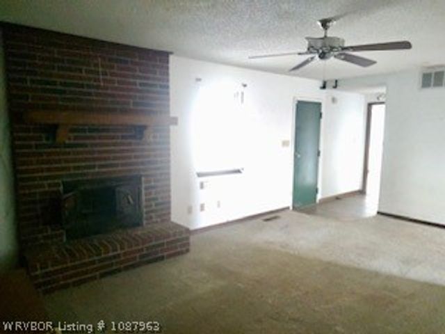 2625 Burnville Road, Greenwood, AR 72936