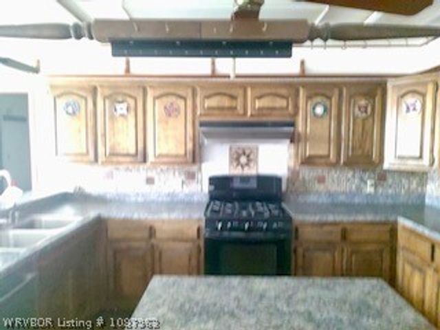 2625 Burnville Road, Greenwood, AR 72936