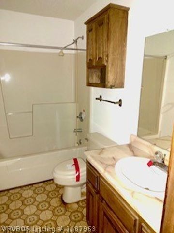 2625 Burnville Road, Greenwood, AR 72936