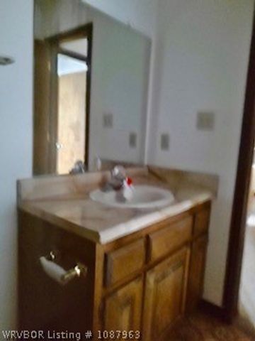 2625 Burnville Road, Greenwood, AR 72936