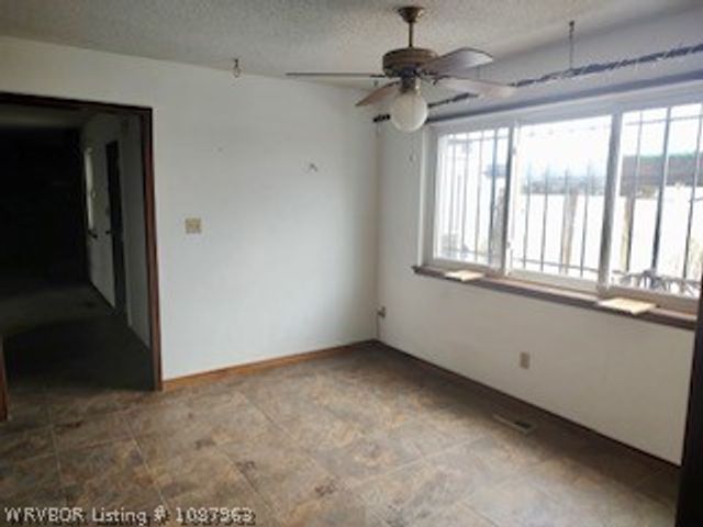 2625 Burnville Road, Greenwood, AR 72936