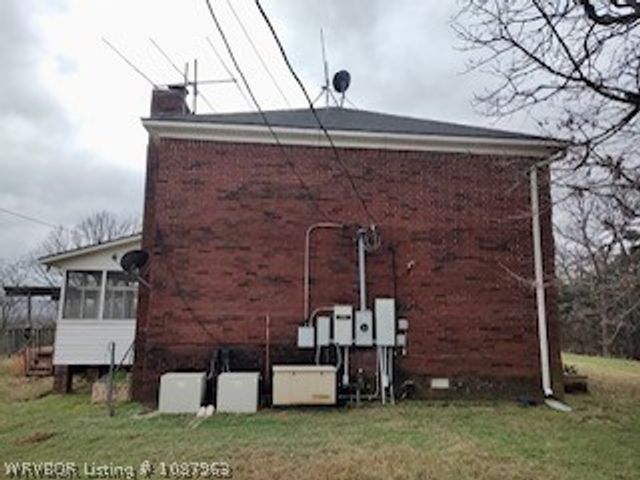 2625 Burnville Road, Greenwood, AR 72936