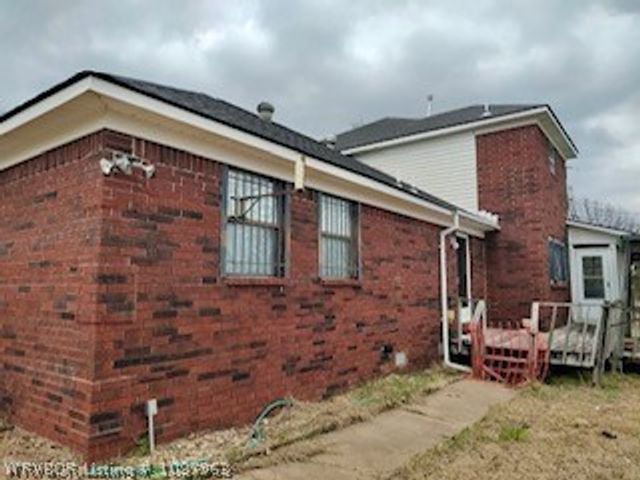 2625 Burnville Road, Greenwood, AR 72936