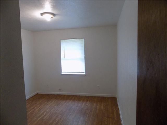 1763 Meadow Crest Lane, Duncanville, TX 75137