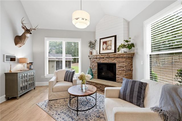 410 Kings Point Drive, Canton, GA 30115