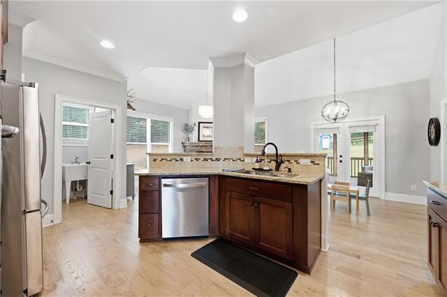 410 Kings Point Drive, Canton, GA 30115
