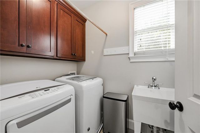 410 Kings Point Drive, Canton, GA 30115