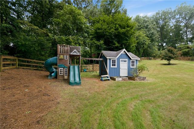 410 Kings Point Drive, Canton, GA 30115