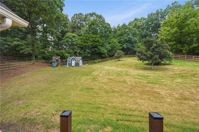 410 Kings Point Drive, Canton, GA 30115