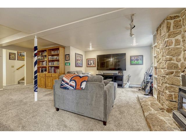 6175 Garlock Way, Colorado Springs, CO 80918