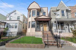 80 Woodlawn Ave, Jersey City, NJ 07305