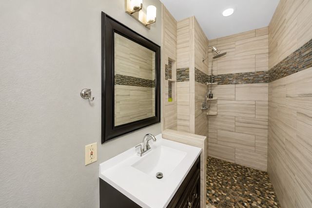 3056 Primrose Lane, Farmers Branch, TX 75234