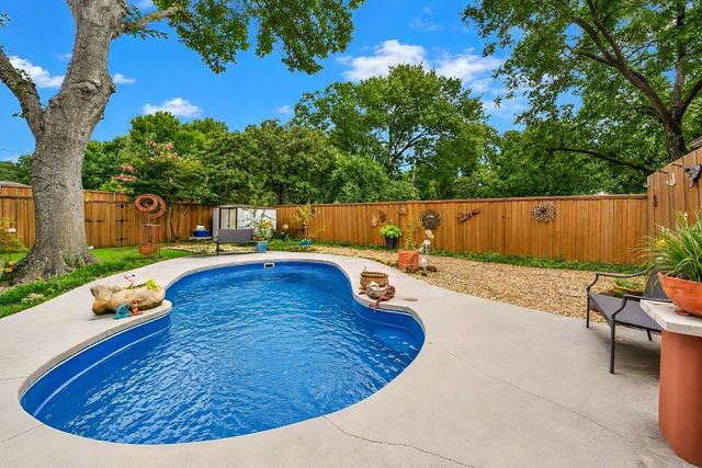 3056 Primrose Lane, Farmers Branch, TX 75234