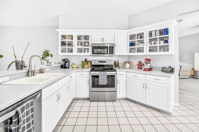 3 Fairfax Court, Palm Coast, FL 32164