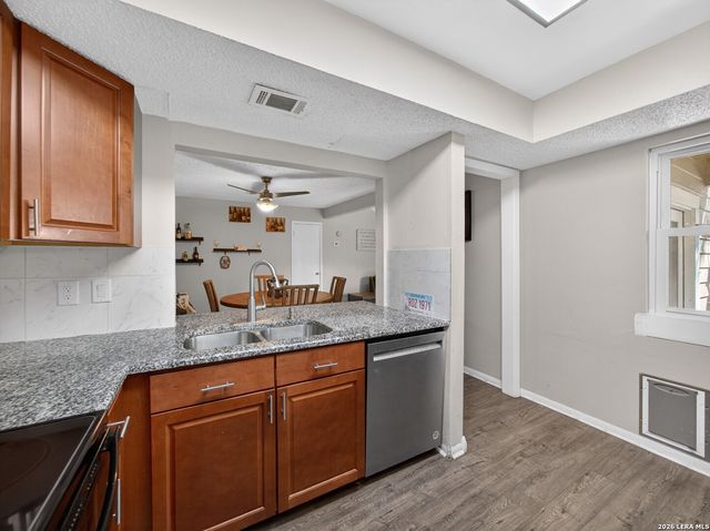 8517 Echo Creek Lane, San Antonio, TX 78240