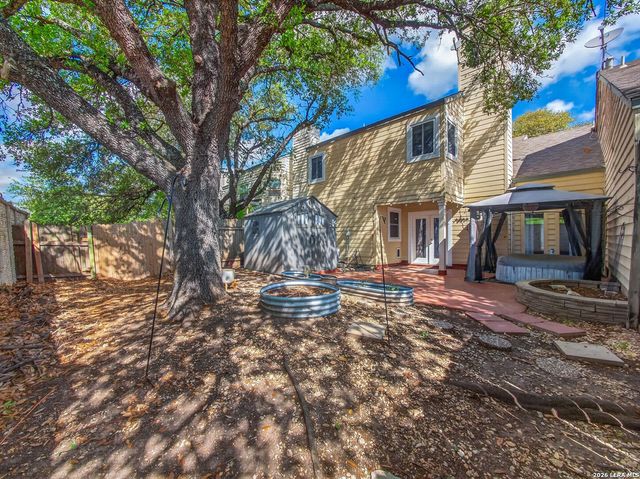 8517 Echo Creek Lane, San Antonio, TX 78240