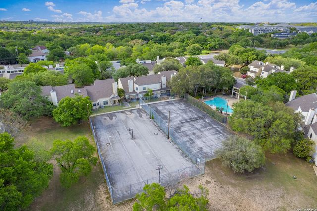 8517 Echo Creek Lane, San Antonio, TX 78240