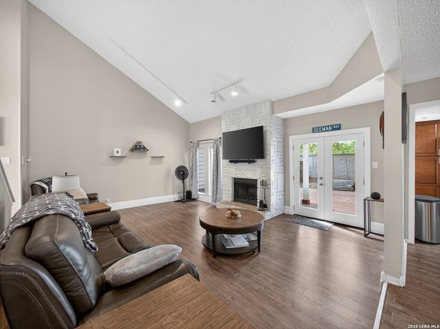 8517 Echo Creek Lane, San Antonio, TX 78240