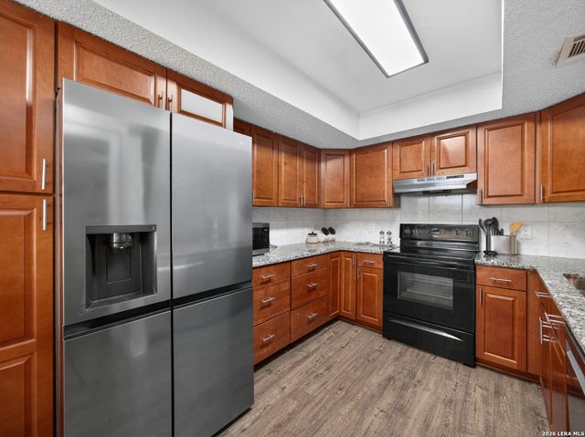 8517 Echo Creek Lane, San Antonio, TX 78240