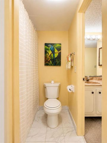 5901 NW 61st Avenue 105, Tamarac, FL 33319