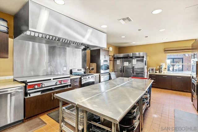 7027 San Bartolo 43, Carlsbad, CA 92011