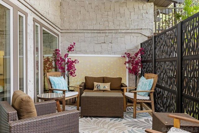 7027 San Bartolo 43, Carlsbad, CA 92011