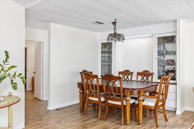 7027 San Bartolo 43, Carlsbad, CA 92011