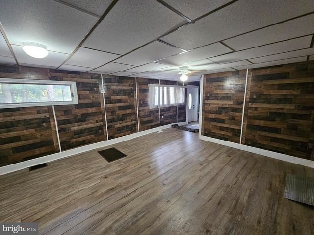 186 SCHAFER AVE, Cedarville, NJ 08311