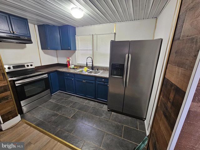 186 SCHAFER AVE, Cedarville, NJ 08311