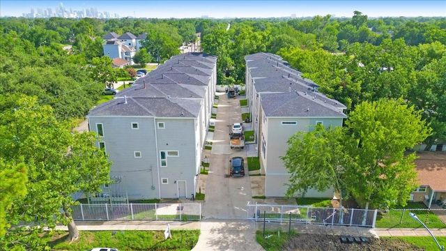 4019 Ward Street, Houston, TX 77021