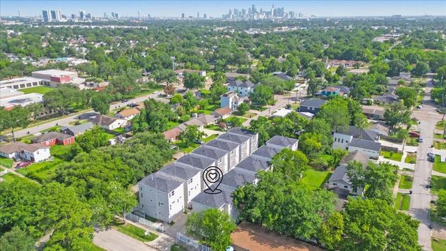 4019 Ward Street, Houston, TX 77021