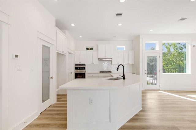 4019 Ward Street, Houston, TX 77021