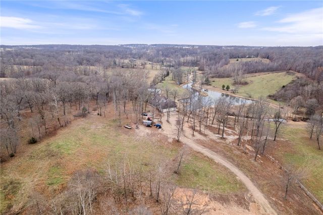 8008 Blackberry Way, Decatur, AR 72722