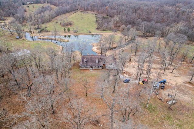 8008 Blackberry Way, Decatur, AR 72722