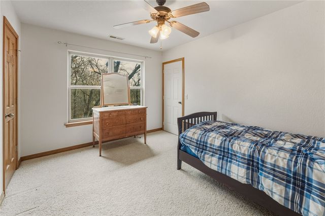 8008 Blackberry Way, Decatur, AR 72722