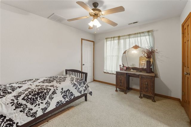 8008 Blackberry Way, Decatur, AR 72722